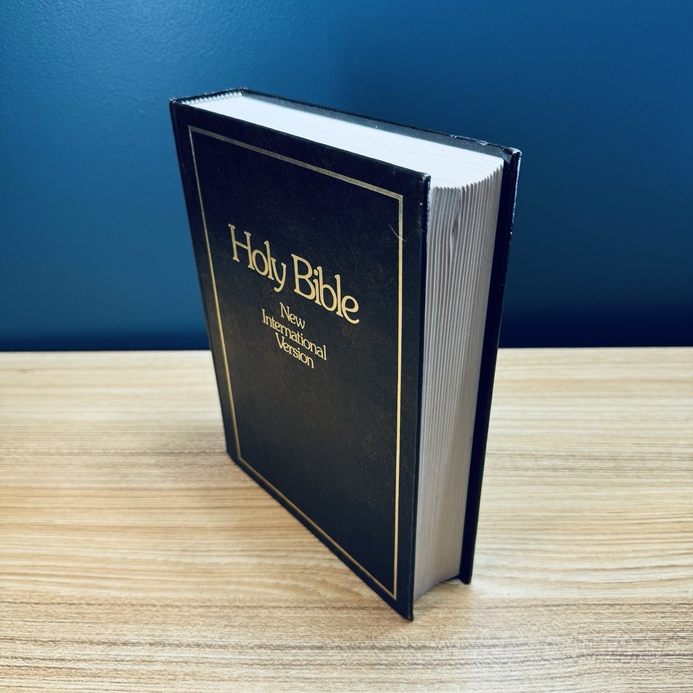 2/$30 1982 Holy Bible NIV New International‎ Version Hardcover